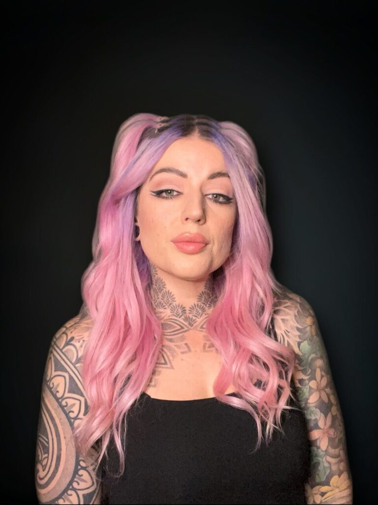 Friseurin Jessy im Salon Haareszeiten Berlin Prenzlauer Berg