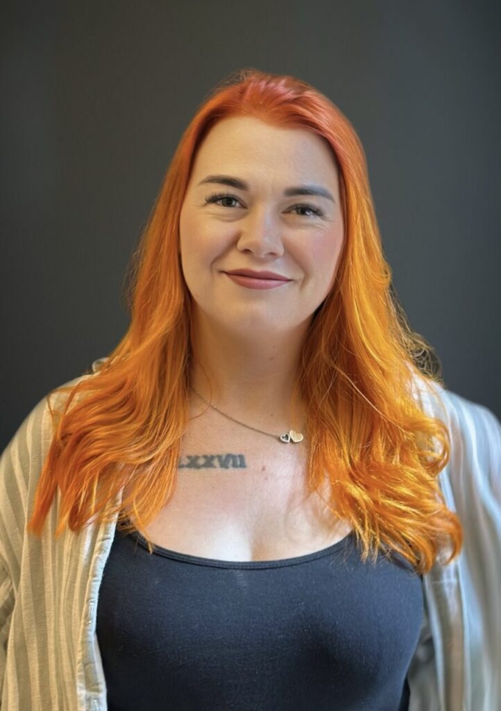 Friseurin Anne im Friseursalon Haareszeiten Berlin Prenzlauer Berg